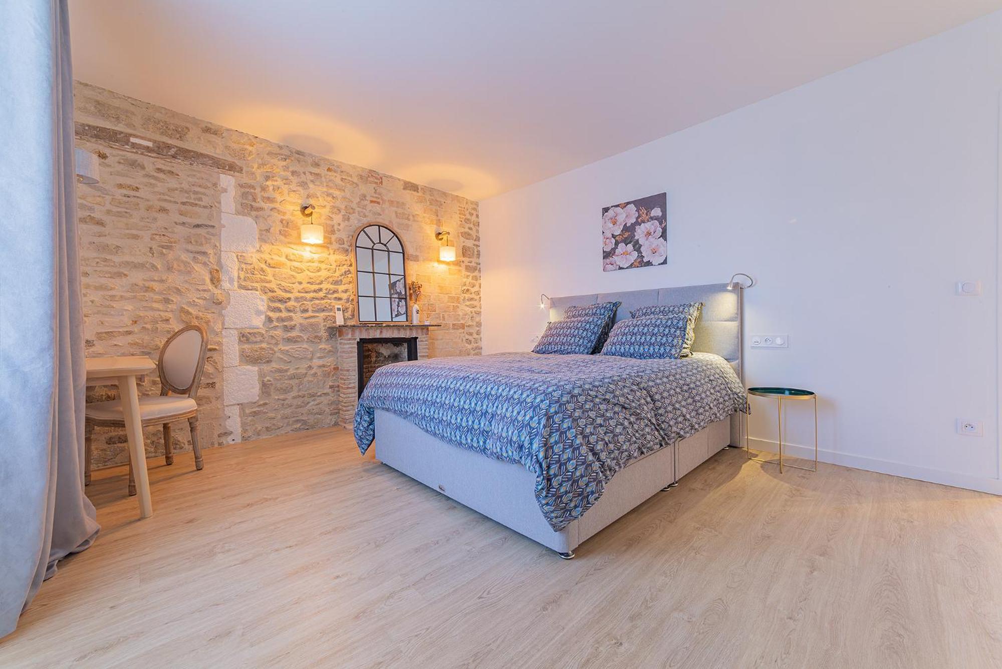 Les Gites Du Chateau Bouhet Екстериор снимка